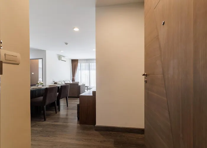 Huge Luxury Center Of Bkk! 5 Mins Bts Asok! * 曼谷