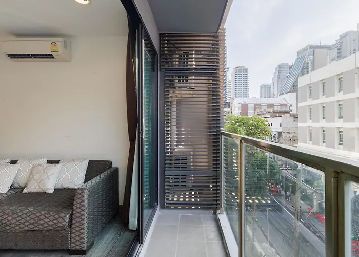 Huge Luxury Center Of Bkk! 5 Mins Bts Asok!