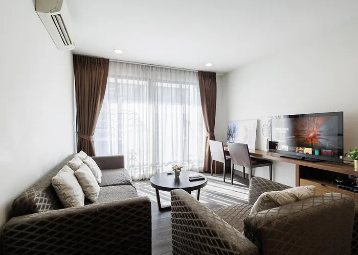 Huge Luxury Center Of Bkk! 5 Mins Bts Asok! 曼谷